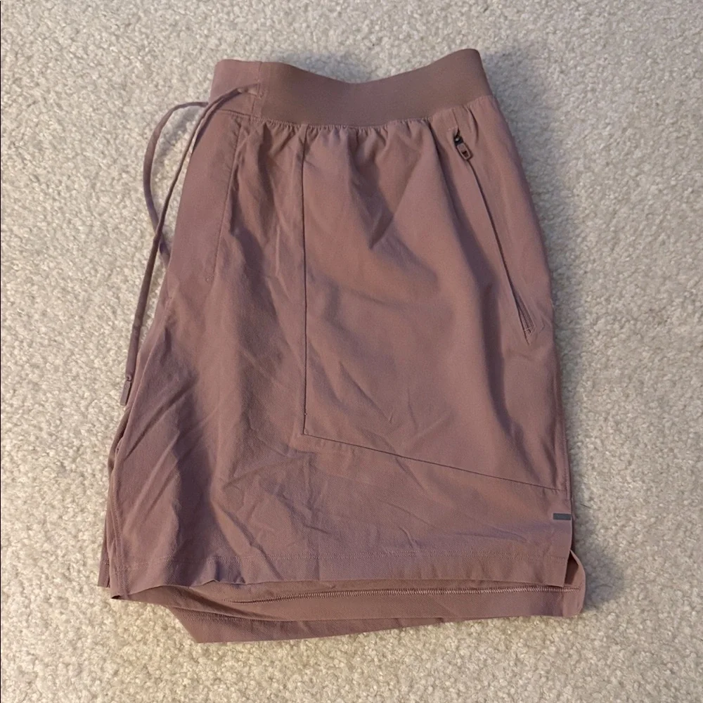 Lululemon Men's Mauve Shorts - Picture 1 of 9